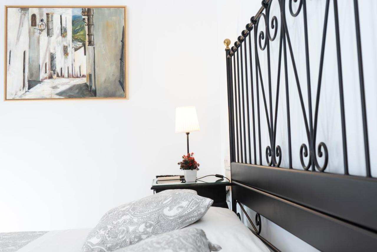 Hostal Trafalgar Barbate Luaran gambar